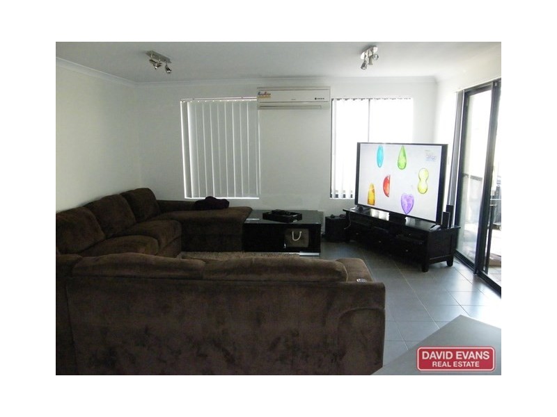 44 Moscow Retreat, Hocking WA 6065