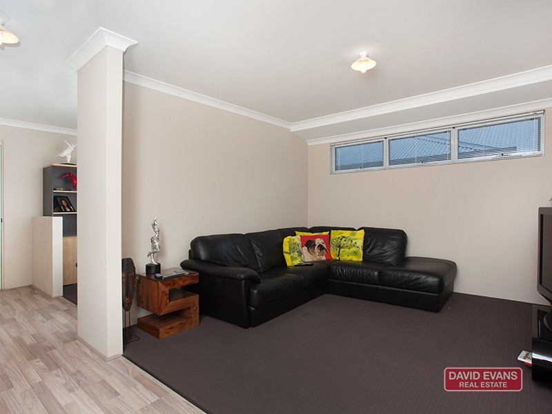 5 Damperia Green, Sinagra WA 6065