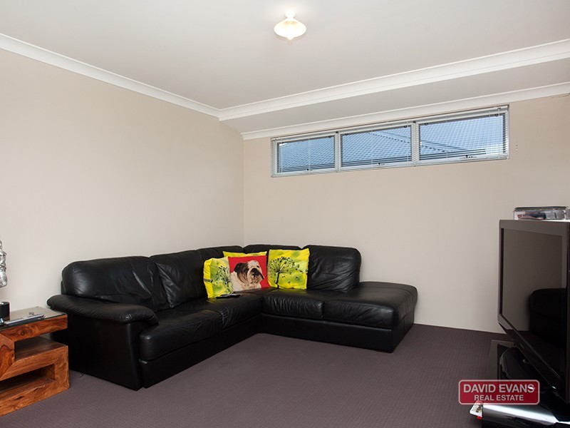 5 Damperia Green, Sinagra WA 6065