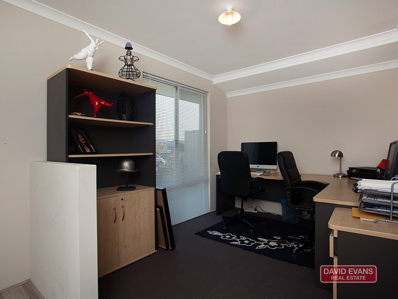 5 Damperia Green, Sinagra WA 6065