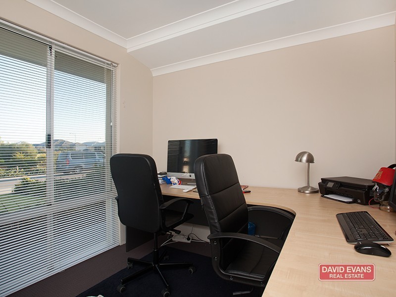 5 Damperia Green, Sinagra WA 6065