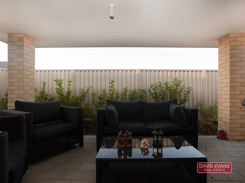 5 Damperia Green, Sinagra WA 6065