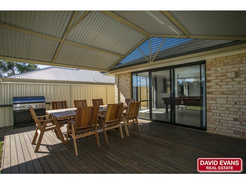 42 Wicklow Circle, Darch WA 6065