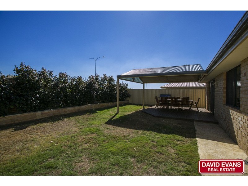 42 Wicklow Circle, Darch WA 6065