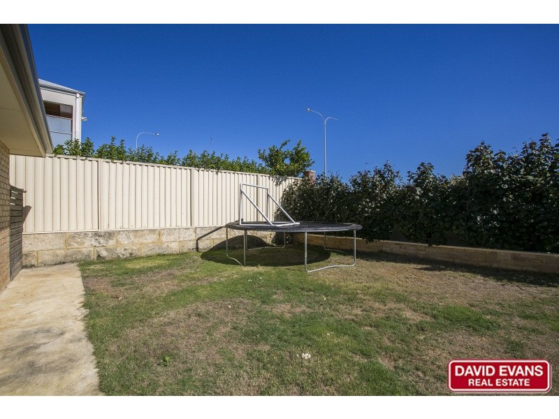 42 Wicklow Circle, Darch WA 6065