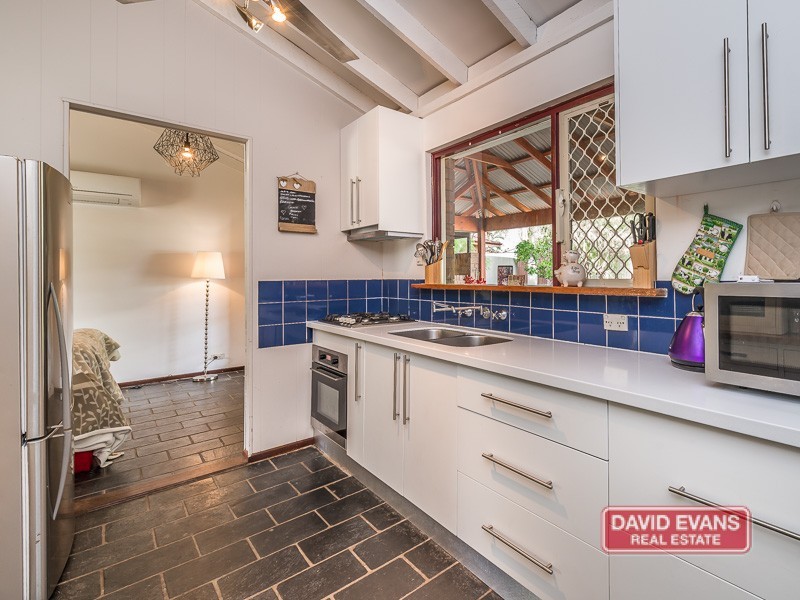 8 Dara Court, Wanneroo WA 6065