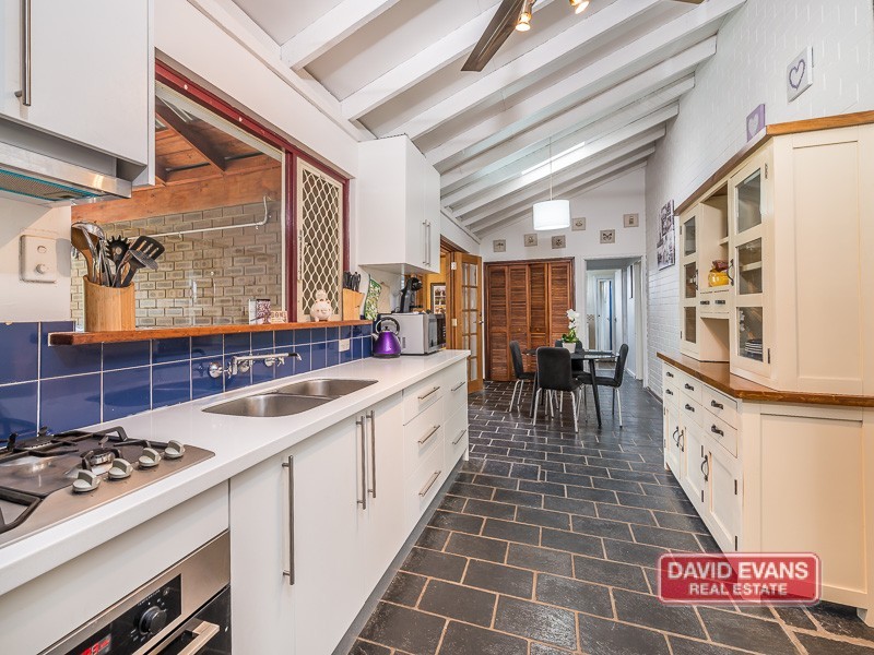 8 Dara Court, Wanneroo WA 6065