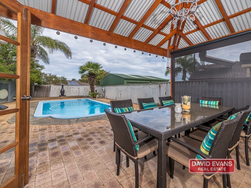 8 Dara Court, Wanneroo WA 6065