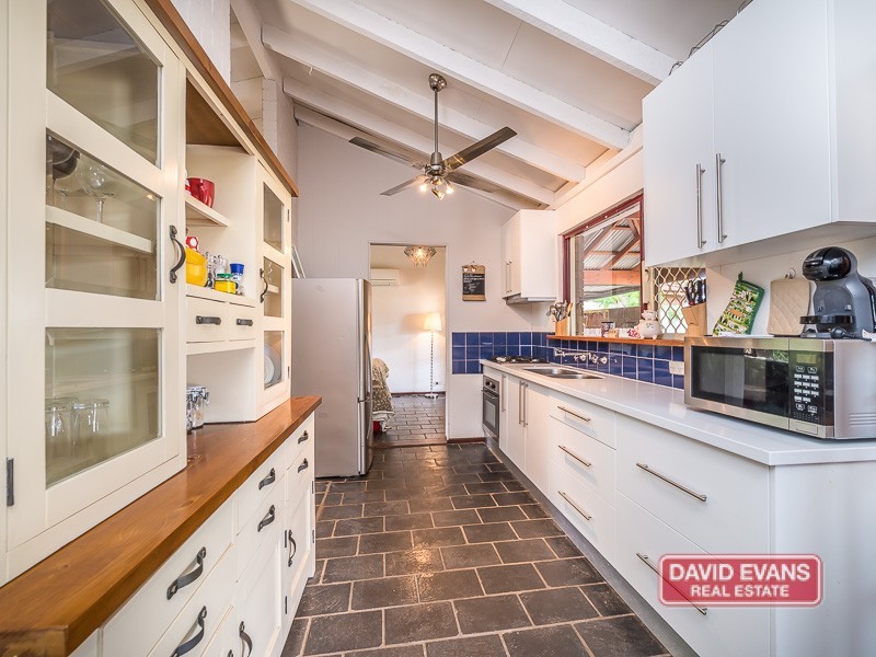 8 Dara Court, Wanneroo WA 6065