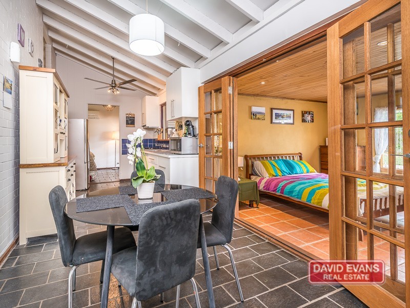 8 Dara Court, Wanneroo WA 6065