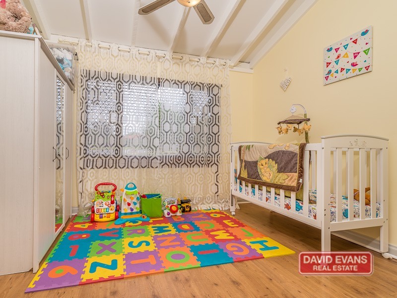 8 Dara Court, Wanneroo WA 6065