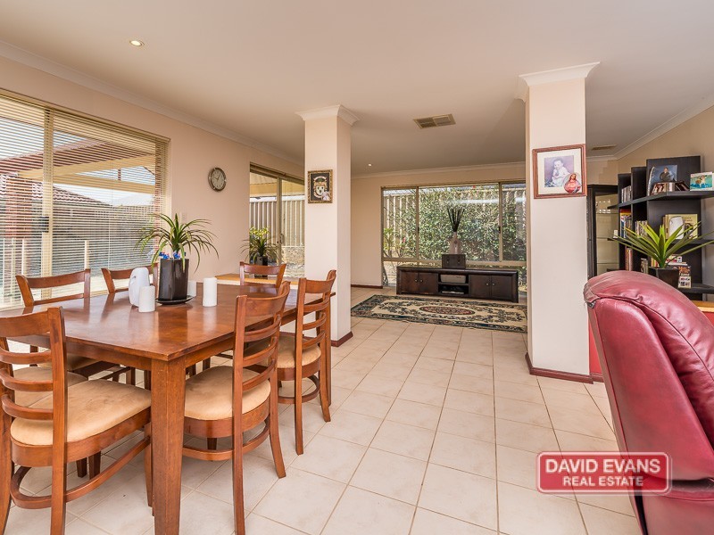 5 Ammanford Crescent, Butler WA 6036