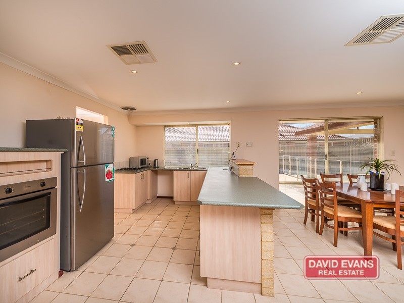 5 Ammanford Crescent, Butler WA 6036