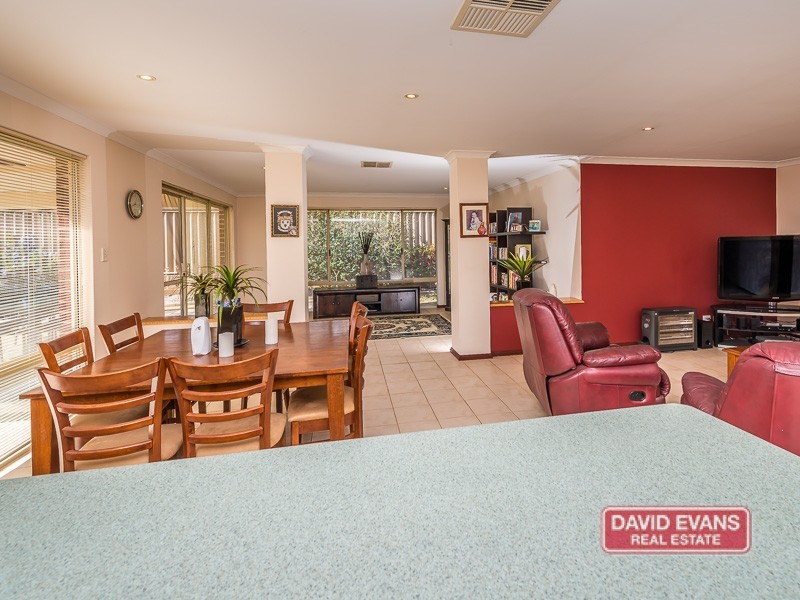 5 Ammanford Crescent, Butler WA 6036