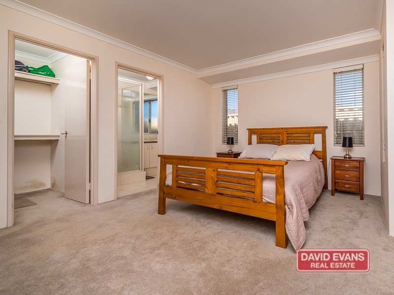 5 Ammanford Crescent, Butler WA 6036