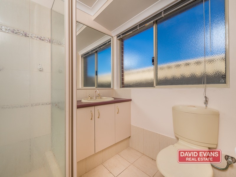 5 Ammanford Crescent, Butler WA 6036