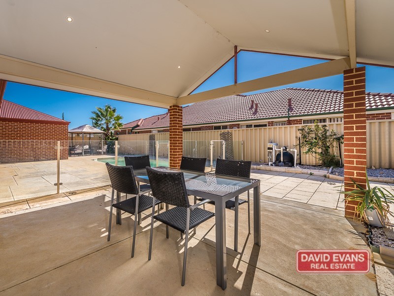 5 Ammanford Crescent, Butler WA 6036