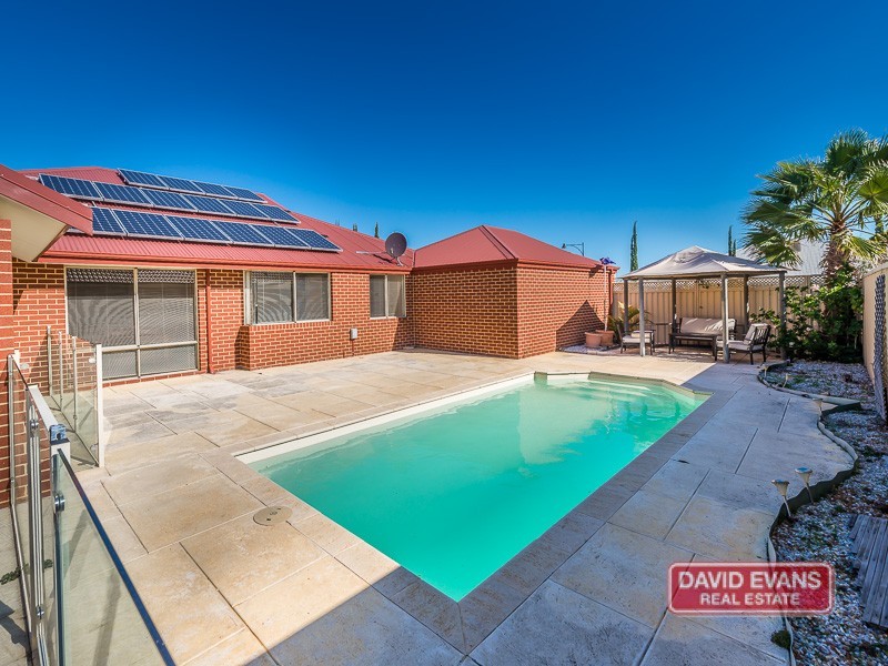 5 Ammanford Crescent, Butler WA 6036