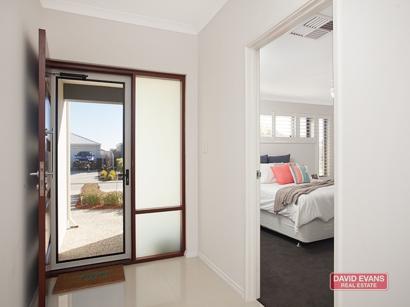 6 Dietes View, Sinagra WA 6065