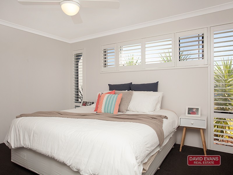 6 Dietes View, Sinagra WA 6065