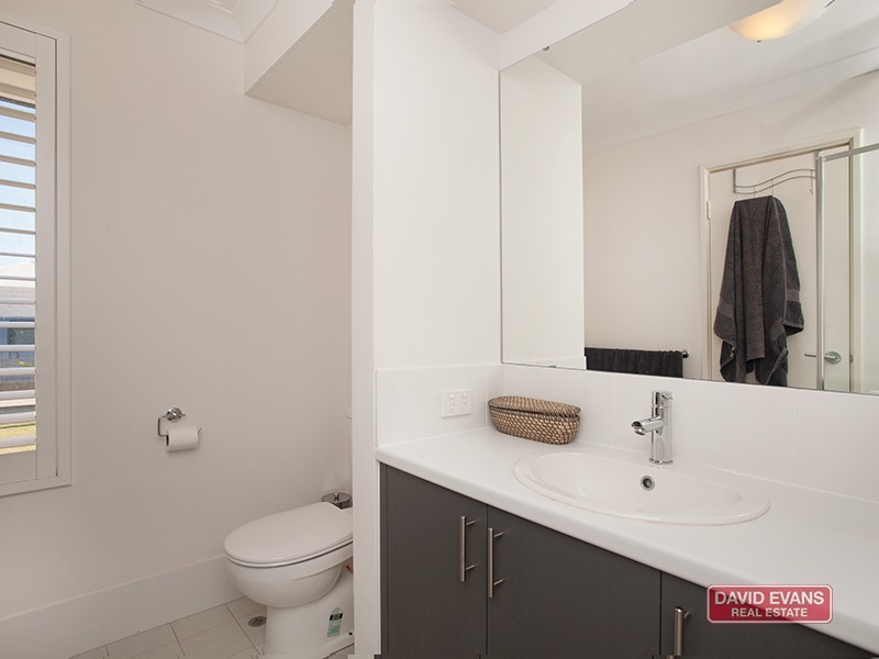 6 Dietes View, Sinagra WA 6065