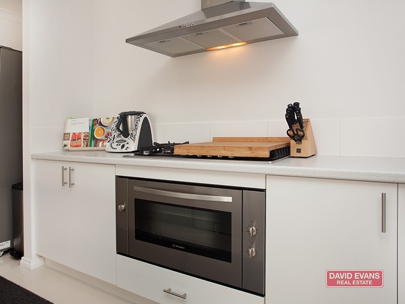 6 Dietes View, Sinagra WA 6065