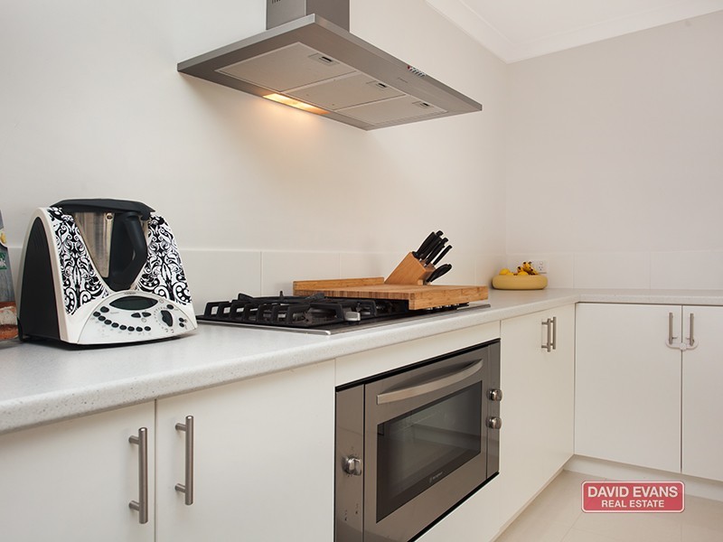 6 Dietes View, Sinagra WA 6065