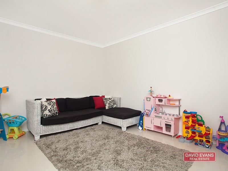 6 Dietes View, Sinagra WA 6065