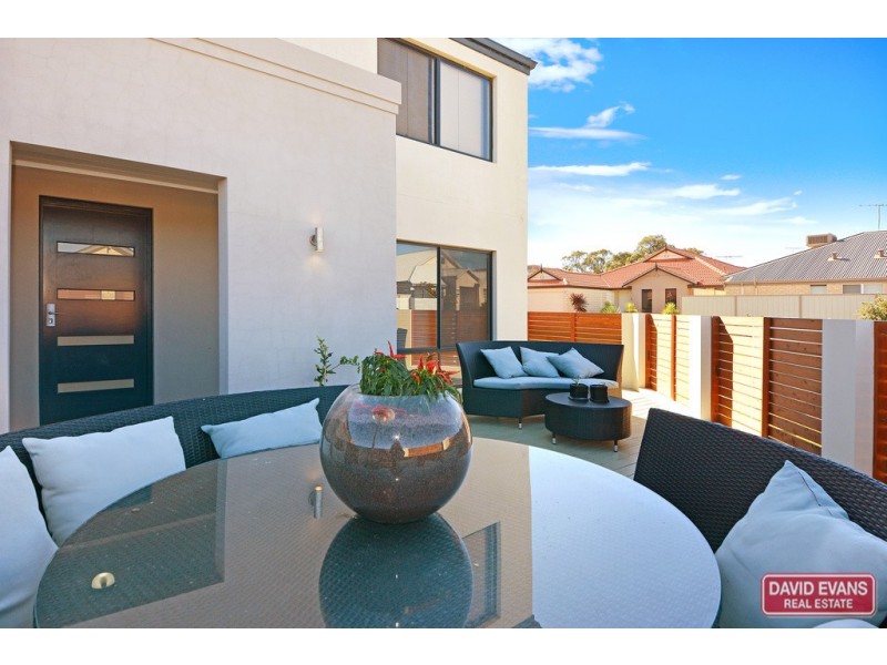 16 Watkins Loop, Tapping WA 6065