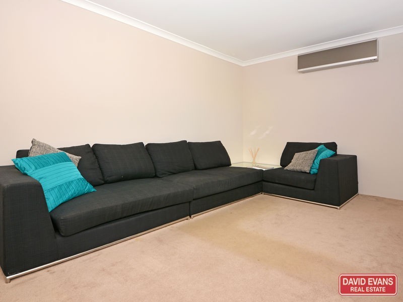 16 Watkins Loop, Tapping WA 6065