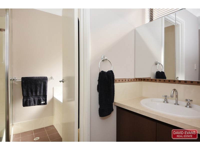 16 Watkins Loop, Tapping WA 6065