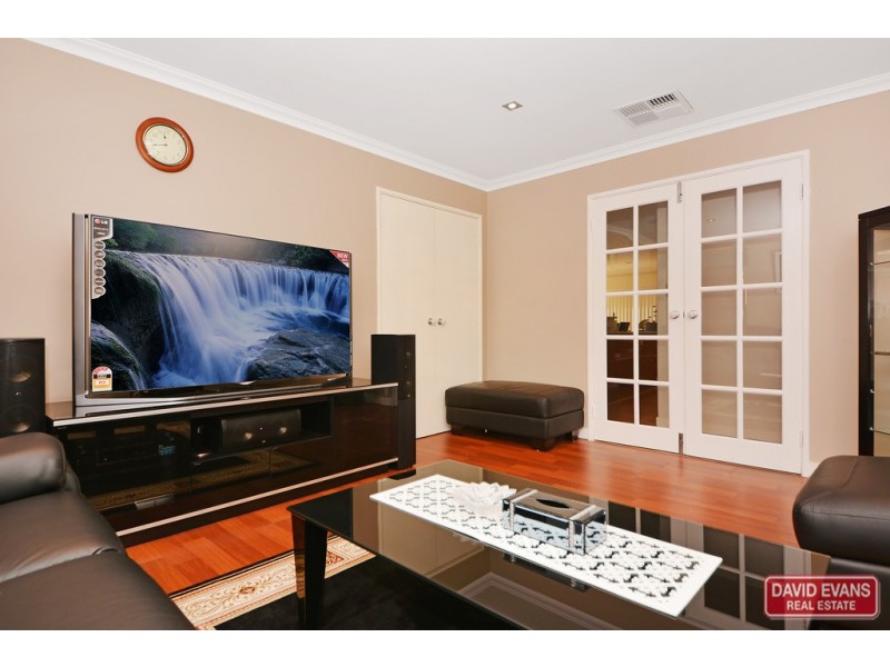 14 Saintfield Corner, Ridgewood WA 6030