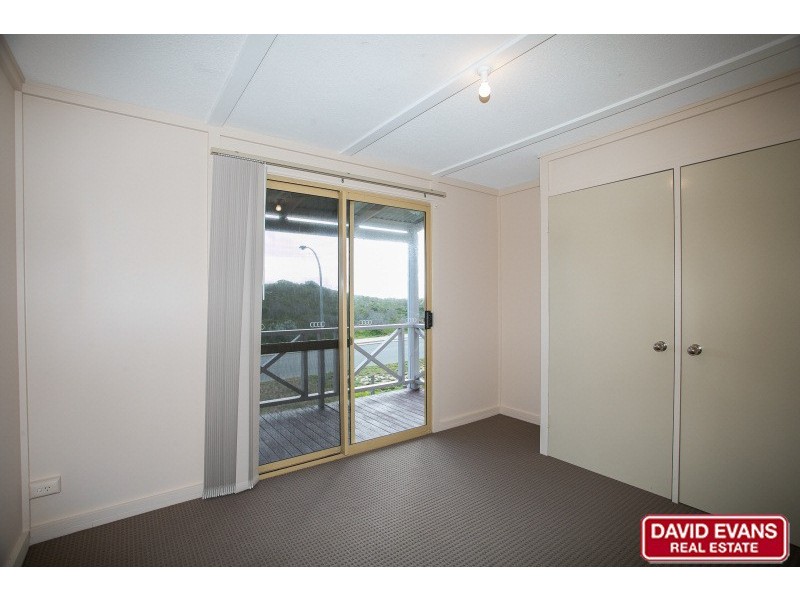 7 Robertson Road, Ledge Point WA 6043