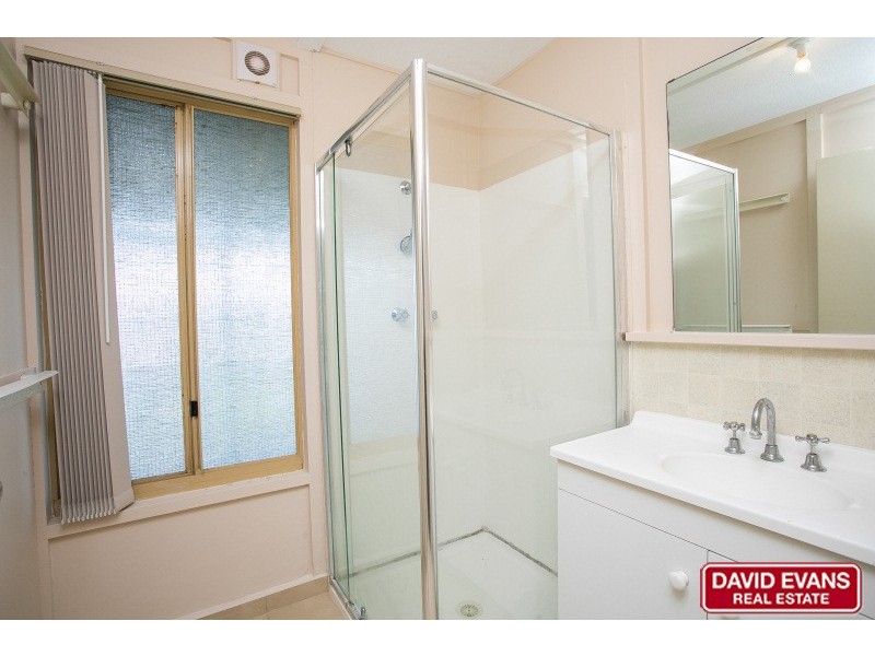 7 Robertson Road, Ledge Point WA 6043