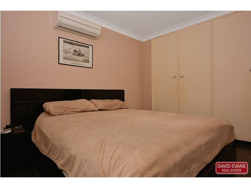 11 Barndie Way, Wanneroo WA 6065