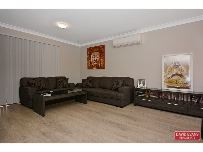 11 Barndie Way, Wanneroo WA 6065