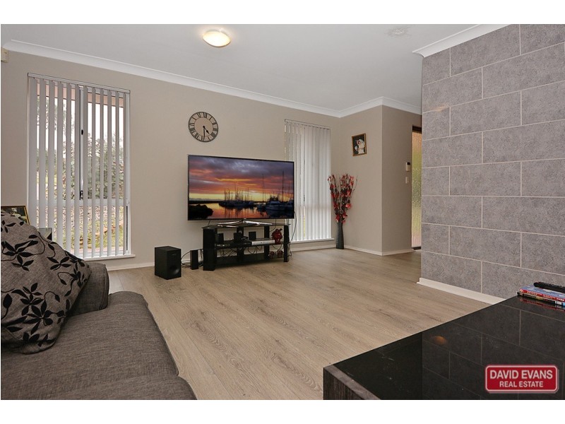 11 Barndie Way, Wanneroo WA 6065