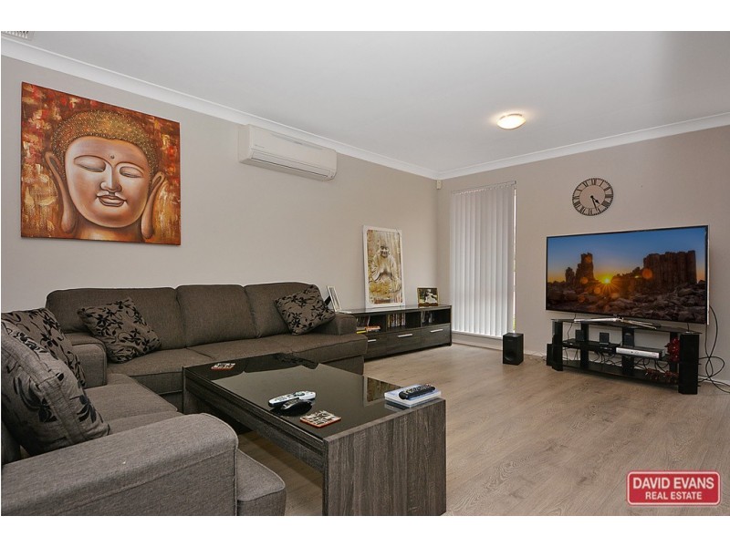 11 Barndie Way, Wanneroo WA 6065