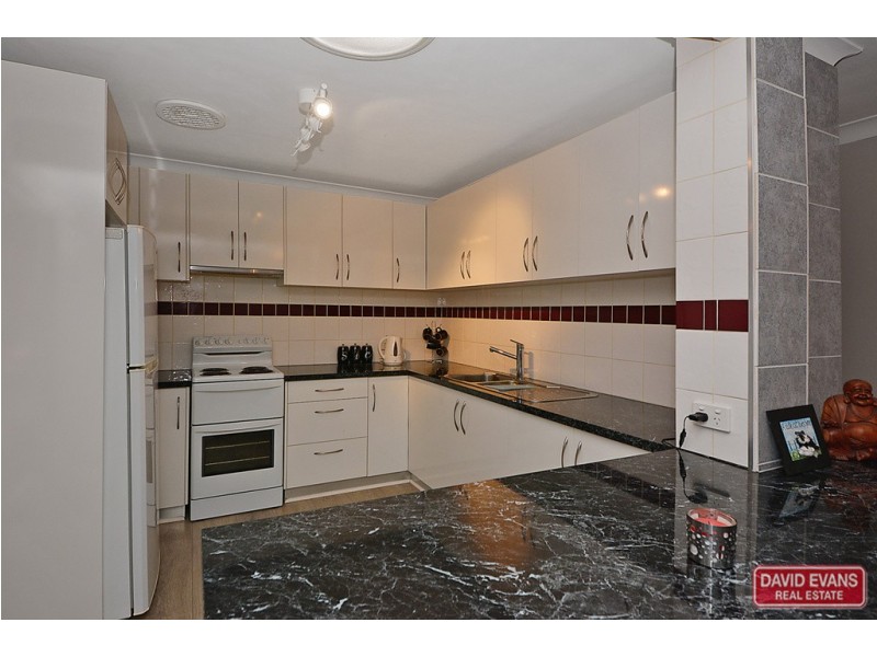 11 Barndie Way, Wanneroo WA 6065