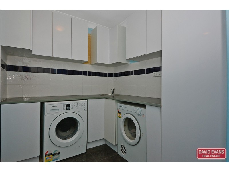 11 Barndie Way, Wanneroo WA 6065