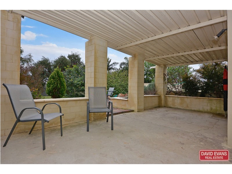 11 Barndie Way, Wanneroo WA 6065