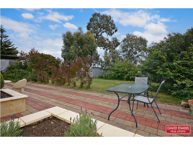 11 Barndie Way, Wanneroo WA 6065