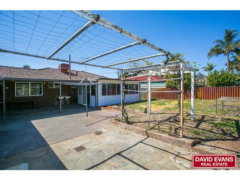 17 Wallawa Street, Wanneroo WA 6065