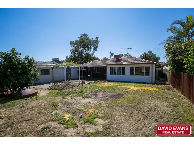 17 Wallawa Street, Wanneroo WA 6065