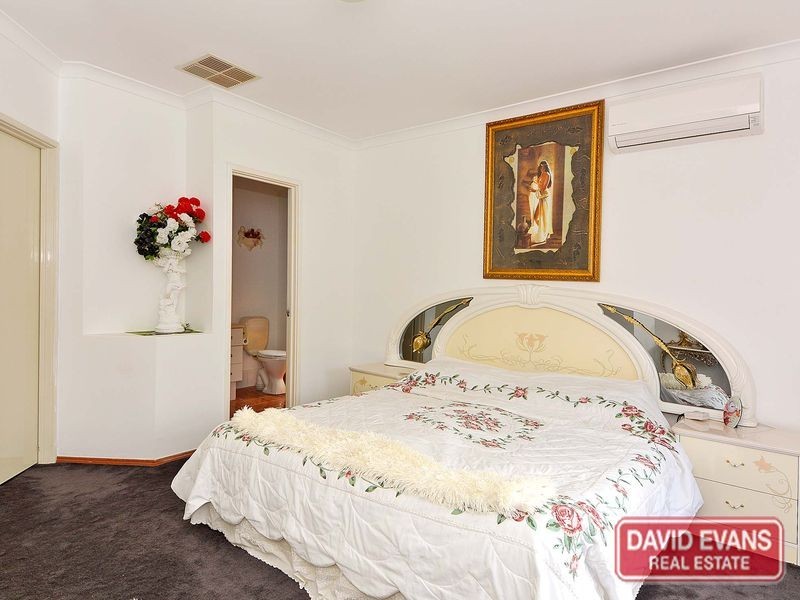 21 Brightlands Circuit, Carramar WA 6031