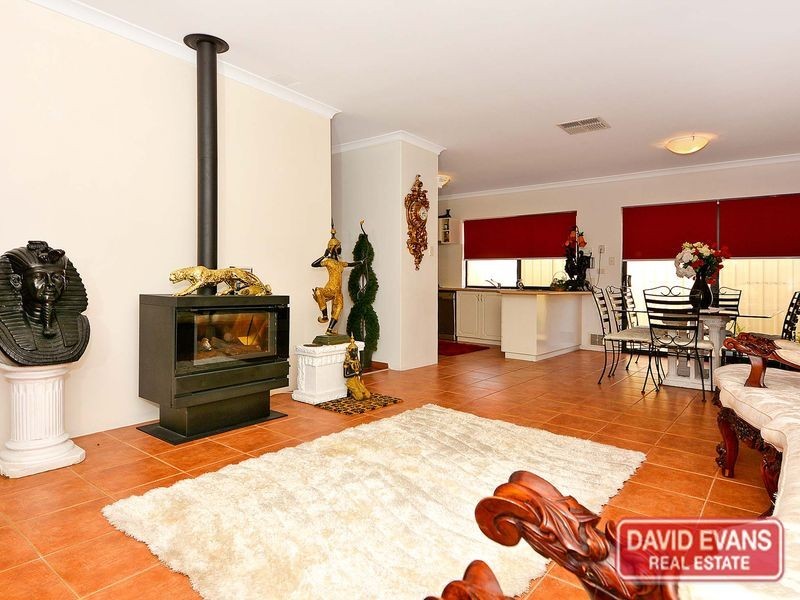 21 Brightlands Circuit, Carramar WA 6031