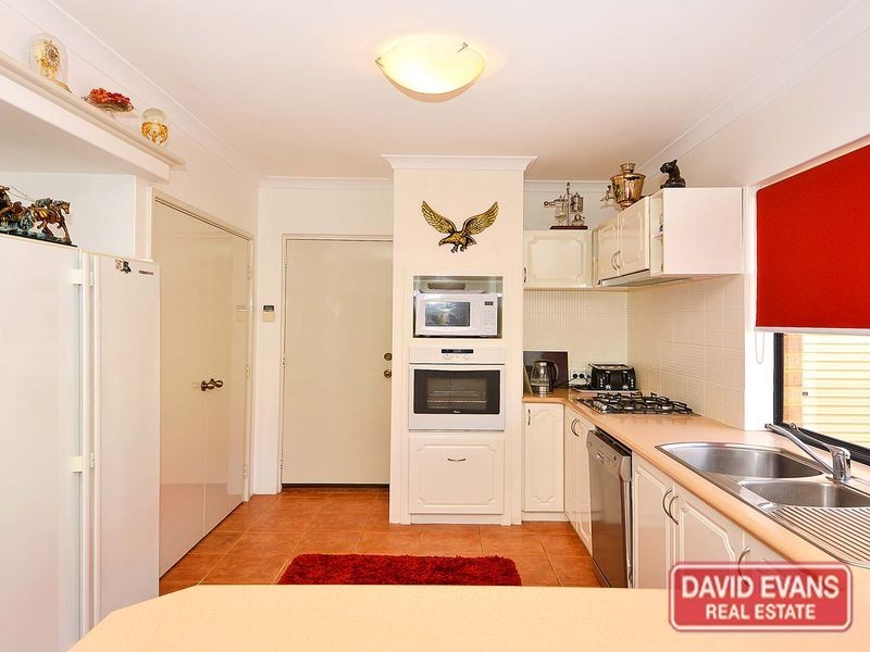 21 Brightlands Circuit, Carramar WA 6031