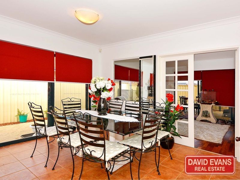 21 Brightlands Circuit, Carramar WA 6031