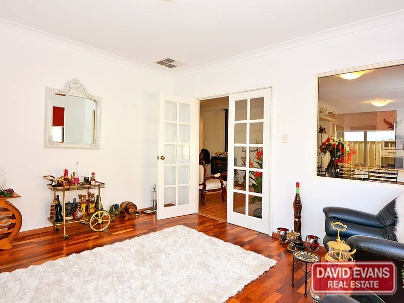 21 Brightlands Circuit, Carramar WA 6031