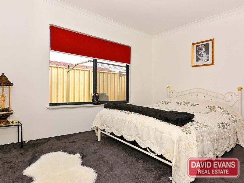 21 Brightlands Circuit, Carramar WA 6031